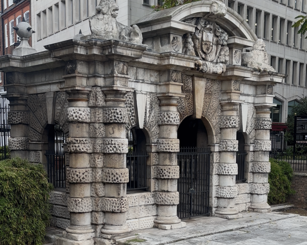 York Watergate (1626) - Built as the Duke of Buckingham’s private river entrance to York House. The river once lapped at its stairs, but the 19th-century Embankment reclaimed land from the Thames, leaving the gate marooned inland.